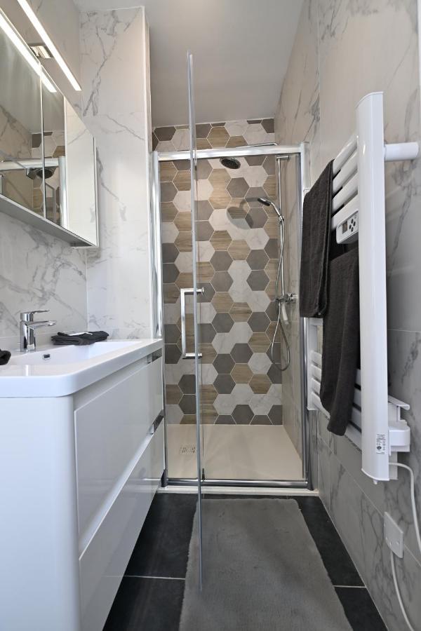 3 Appartements Premium Au Pied De La Cathedrale - Hypercentre 상스 외부 사진