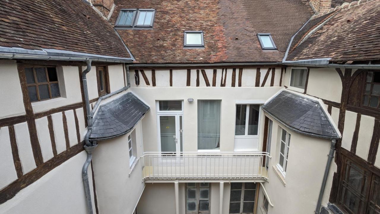 3 Appartements Premium Au Pied De La Cathedrale - Hypercentre 상스 외부 사진
